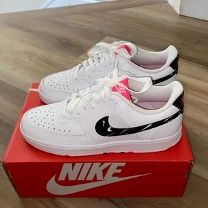 Nike Court Vision Low Sneaker